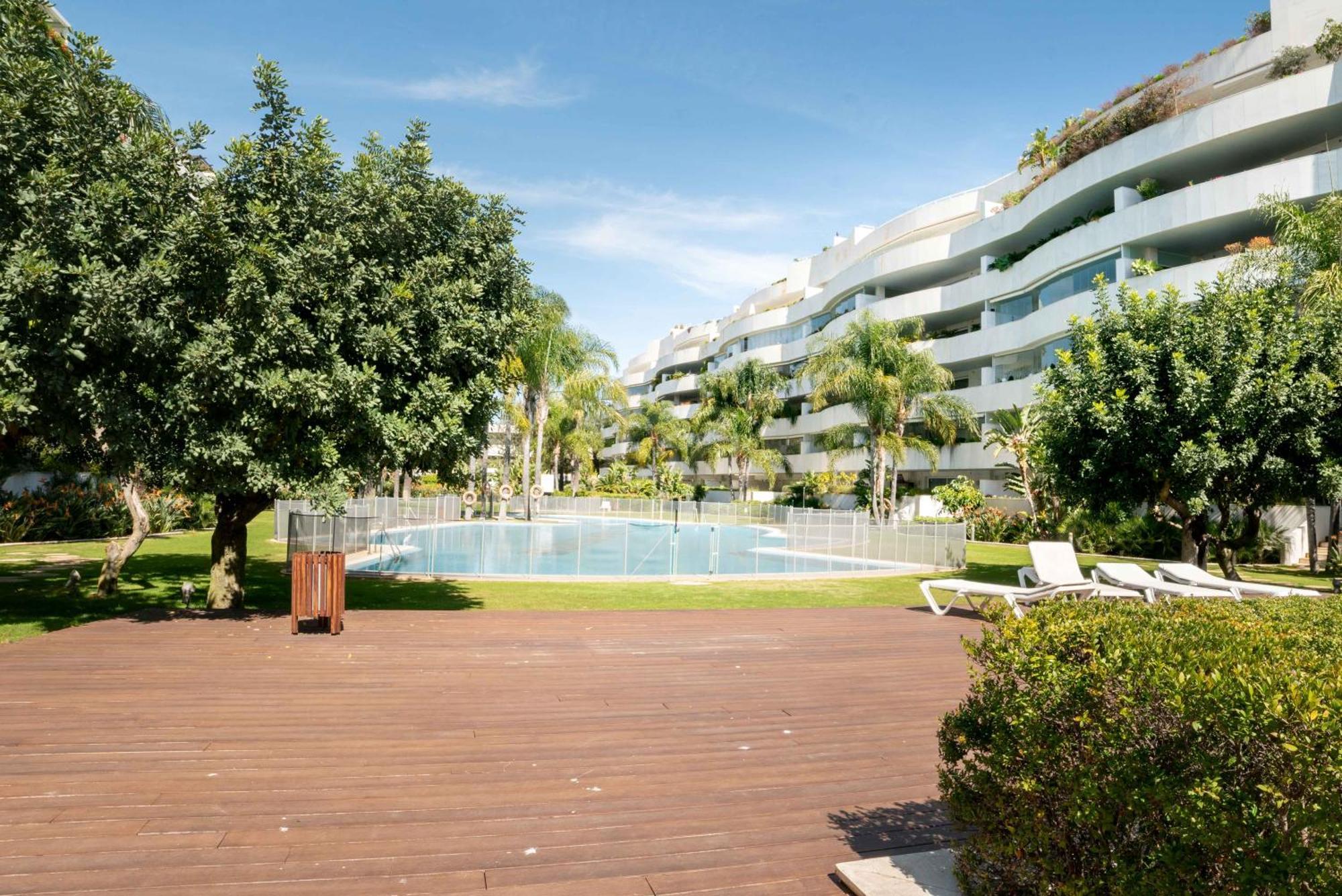 Magnífico En Complejo Exclusivo Con Piscina Cubierta - Gym - Sauna Marbella