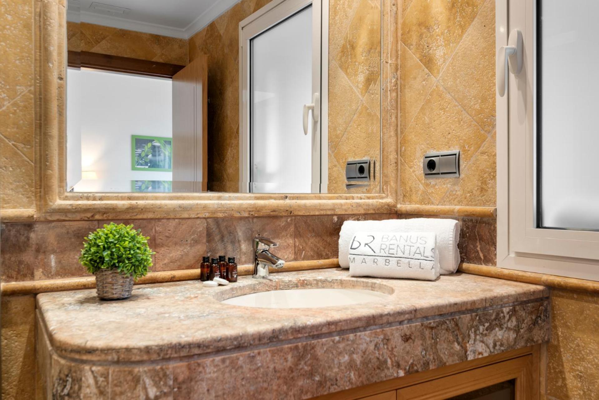 Magnifico En Complejo Exclusivo Con Piscina Cubierta - Gym - Sauna